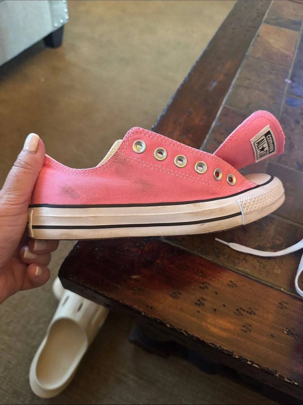 Converse Kids Pink Canvas Low-Top Sneakers with White Laces